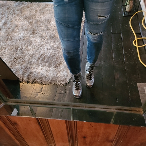 CHANEL SILVER LEATHER LACE UP WEDGE DUSTRESSED BOOTIES O8P - Picture 6 of 16